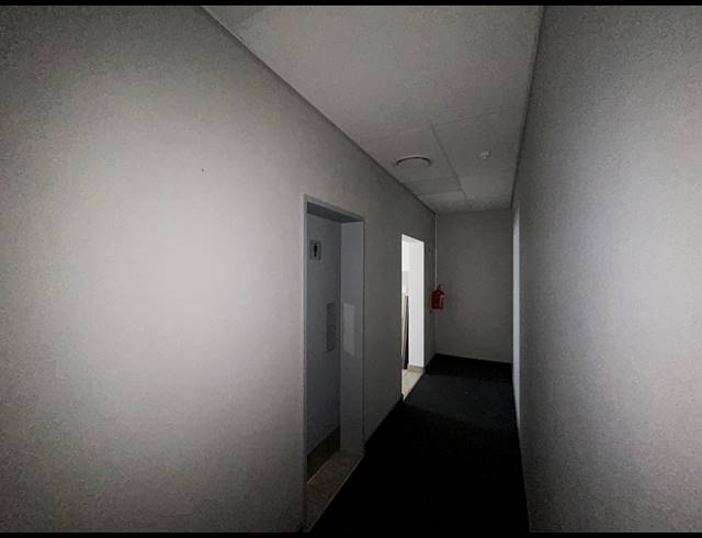 868M² WAREHOUSE TO LET IN CLAYVILLE